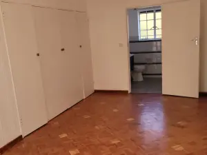 Townhouse/Cluster to Rent in Newlands