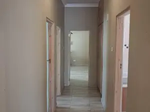 Townhouse/Cluster to Rent in Quinnington