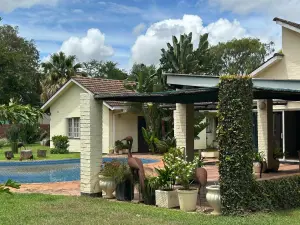 4 Bedroom House to Rent in Borrowdale