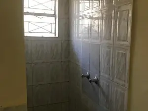 3 Bedroom Cottage/Garden Flat to Rent in Marimba Park