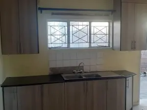 3 Bedroom Cottage/Garden Flat to Rent in Marimba Park