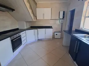 Townhouse/Cluster to Rent in Greendale