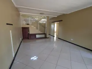 Townhouse/Cluster to Rent in Greendale