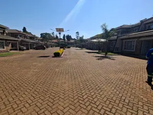 Townhouse/Cluster to Rent in Greendale