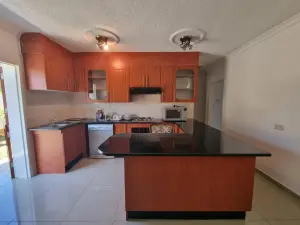 3 Bedroom Cottage/Garden Flat to Rent in Borrowdale