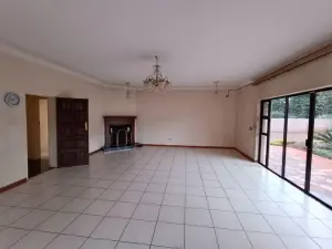 8 Bedroom House to Rent in Borrowdale
