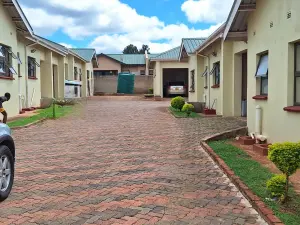 Cottage/Garden Flat to Rent in Kamfinsa