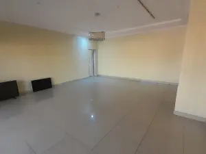 5 Bedroom House to Rent in Sunway City
