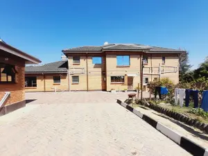 5 Bedroom House to Rent in Sunway City