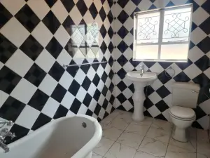 Office to Rent in Helensvale