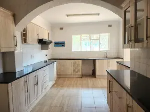 Office to Rent in Helensvale