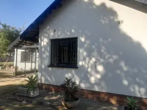 House to Rent in Greendale