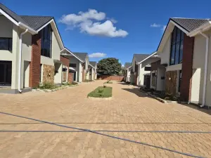 Townhouse/Cluster to Rent in The Grange