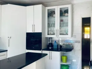 4 Bedroom House to Rent in Madokero Estates