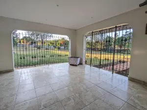 4 Bedroom House to Rent in Highlands