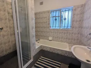 4 Bedroom House to Rent in Highlands