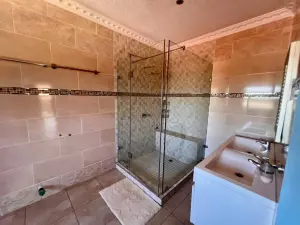 4 Bedroom House to Rent in Greendale North