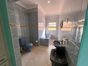 4 Bedroom House to Rent in Greendale North