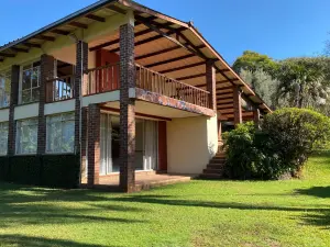 5 Bedroom House to Rent in Greystone Park