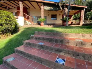 5 Bedroom House to Rent in Greystone Park