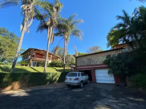 5 Bedroom House to Rent in Greystone Park