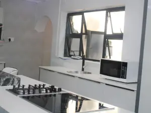 5 Bedroom House to Rent in Glen Lorne