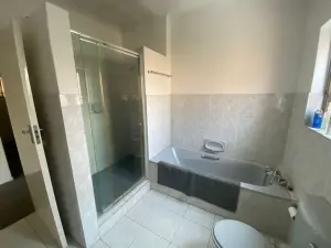 Townhouse/Cluster to Rent in Newlands