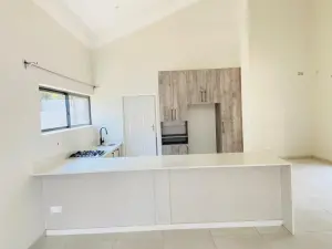 Townhouse/Complex/Cluster to Rent in Greendale