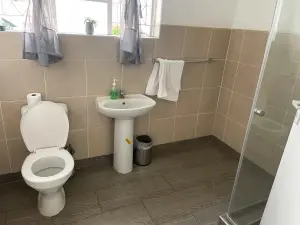 Other Commercial to Rent in Avondale