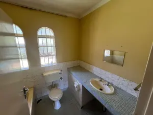 2 Bedroom Cottage/Garden Flat to Rent in Avondale West