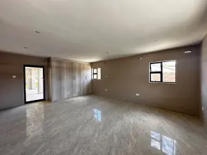 Townhouse/Complex/Cluster to Rent in The Grange