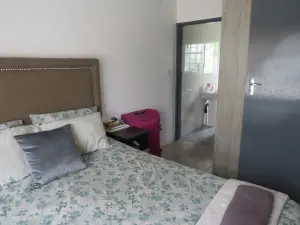 3 Bedroom Cottage/Garden Flat to Rent in Mandara