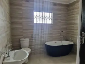 House to Rent in Chisipite