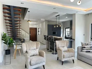 Townhouse/Complex/Cluster to Rent in Pomona