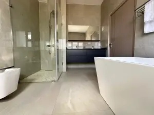 Townhouse/Complex/Cluster to Rent in Pomona