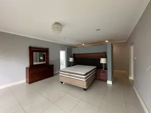 3 Bedroom House to Rent in Arlington