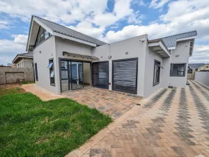 Townhouse/Cluster to Rent in Westgate