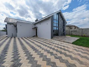 Townhouse/Complex/Cluster to Rent