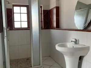 Townhouse/Complex/Cluster to Rent in Emerald Hill