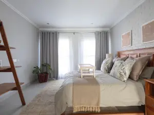 Townhouse/Complex/Cluster to Rent in Meyrick Park