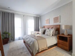 Townhouse/Complex/Cluster to Rent in Meyrick Park