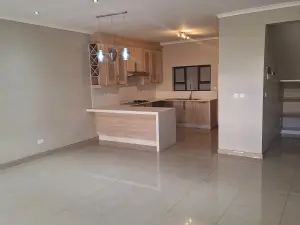 Townhouse/Complex/Cluster to Rent in Greencroft