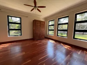 3 Bedroom House to Rent in Greendale North