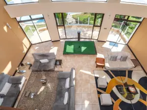 7 Bedroom House to Rent in Borrowdale Brooke