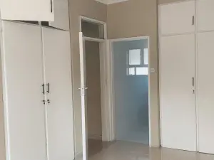 2 Bedroom Cottage/Garden Flat to Rent in Borrowdale West