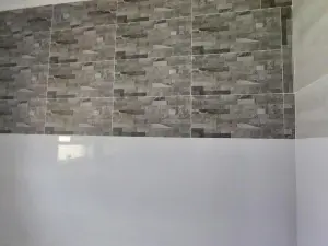 2 Bedroom Cottage/Garden Flat to Rent in Borrowdale West