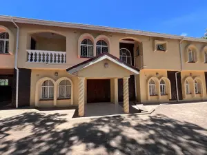 2 Bedroom Cottage/Garden Flat to Rent in Helensvale