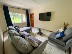 2 Bedroom Cottage/Garden Flat to Rent in Helensvale