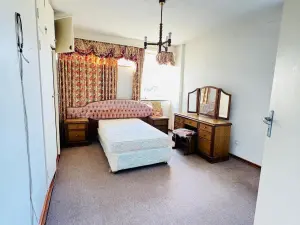 Flat/Apartment to Rent in Avenues