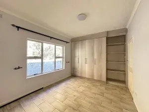 Townhouse/Complex/Cluster to Rent in Newlands